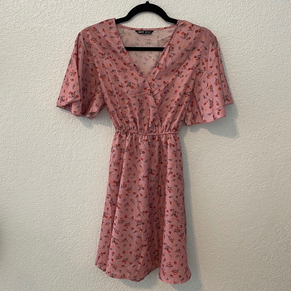 Ditsy Floral Surplice Belted Dress Size Small